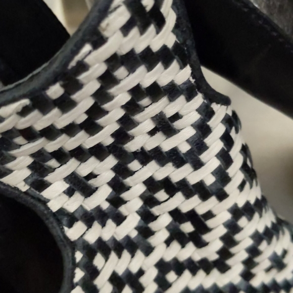 Elliott Lucca Black White Heels - Picture 2 of 5